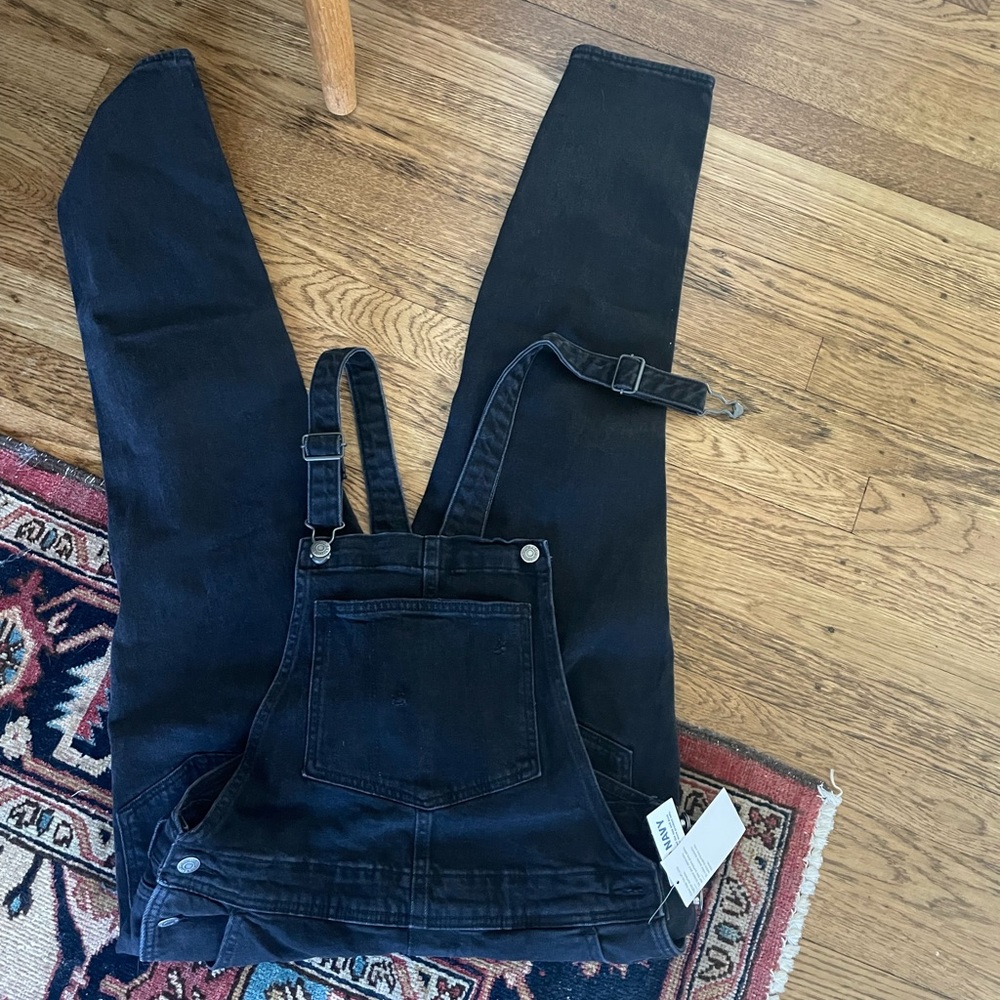 Old Navy Size 6 Black Overalls
